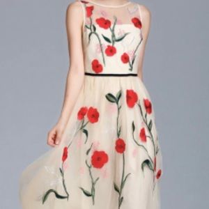 "Metisu" Elegant Poppy Tulle Midi Dress Brand New Medium